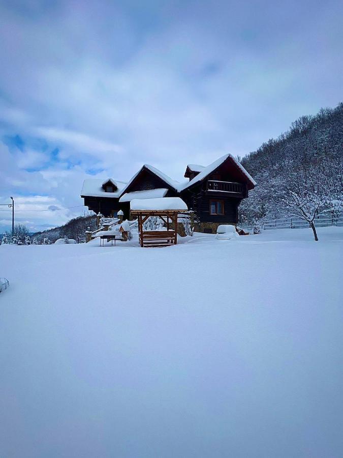 סיביו Rustic Cottage מראה חיצוני תמונה
